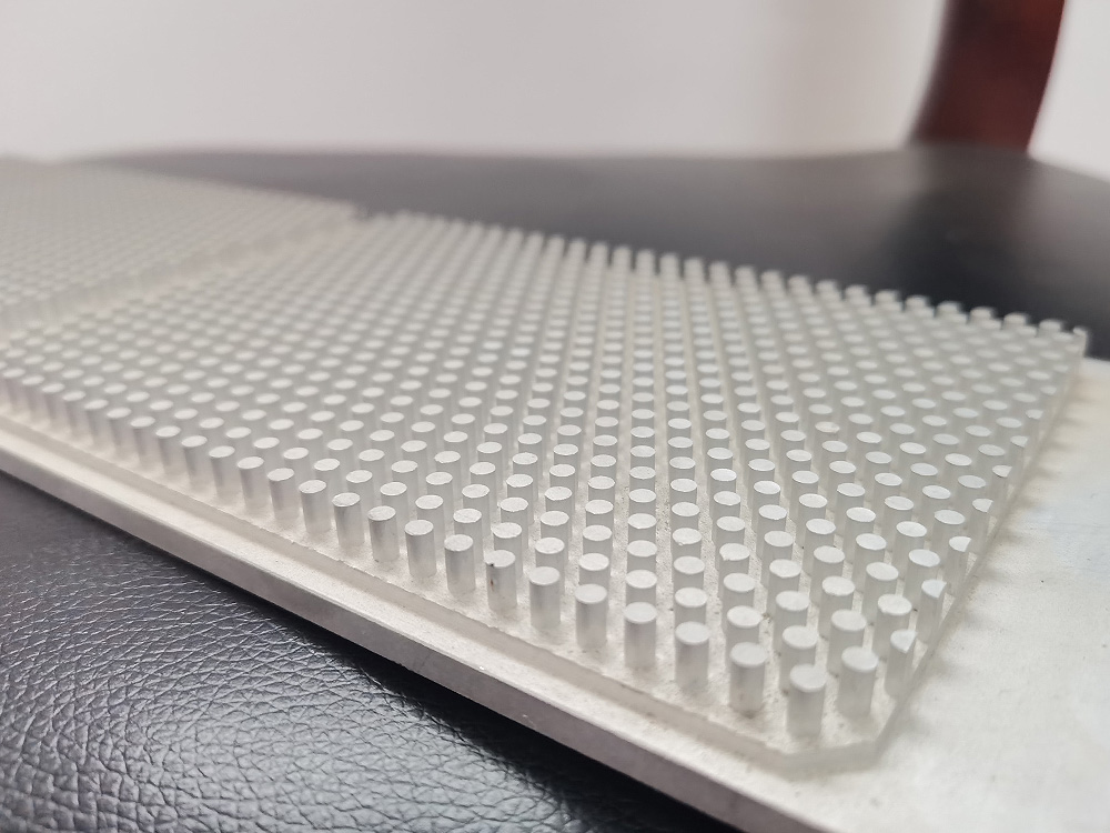 冷锻一体成型冷板